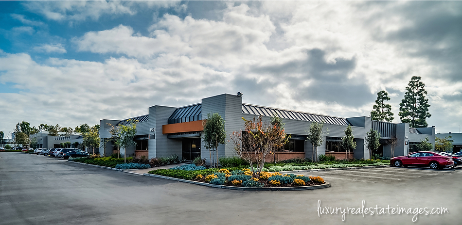 Irvine Commercial & Residential Real Estate Photographer